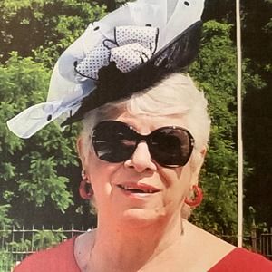 Meet your Posher, Brenda